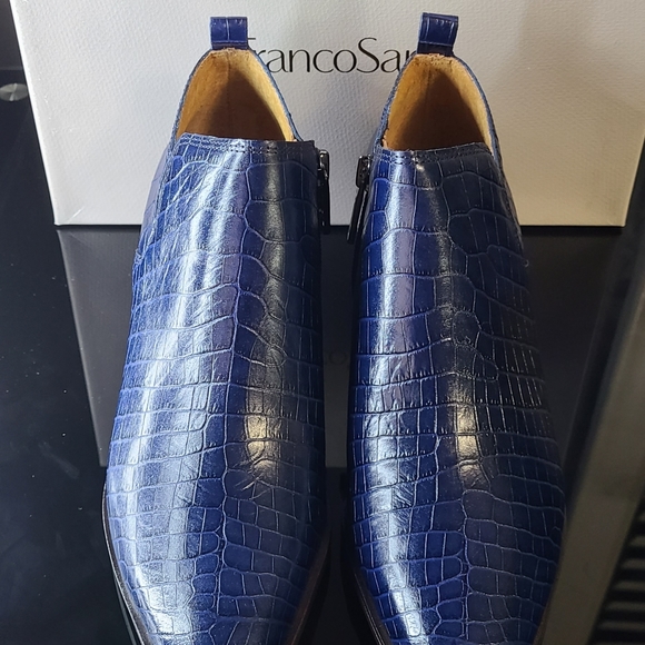 *NEW* Franco Sarto Dingo Bootie - Picture 4 of 16